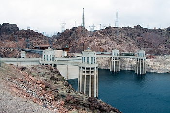 20111201-hoover-dam-001